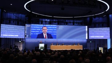 El banco central suizo promete revisar la regulación tras el colapso de Credit Suisse