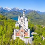 El castillo de Neuschwanstein inspiró a un rey, Disney y los nazis