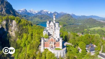 El castillo de Neuschwanstein inspiró a un rey, Disney y los nazis