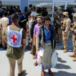 Gran canje de prisioneros en Yemen está en marcha mientras despega el primer avión