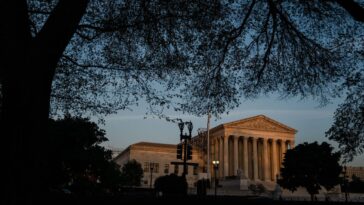 La Corte Suprema dictamina que la mifepristona puede permanecer disponible: así es como dos decisiones contradictorias de la corte federal llevaron a este punto