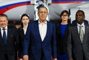 Lavrov llega a La Habana para promover cooperación Rusia-Cuba