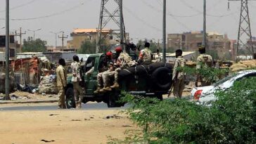 Los combates sacuden la capital de Sudán mientras el ejército regular lucha contra los paramilitares |  The Guardian Nigeria Noticias