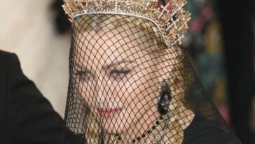 Madonna rinde homenaje a Seymour Stein: 'Él dio forma a mi mundo'