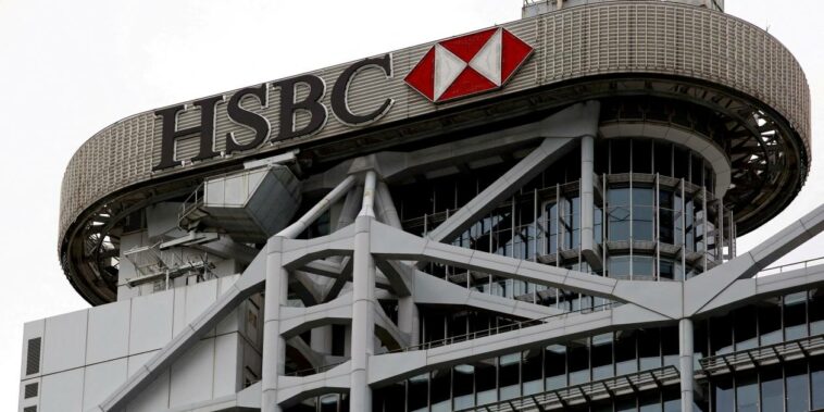Marcos visita los EE. UU., los inversores de HSBC votan por la escisión, comienzan los Juegos SEA