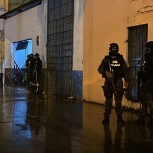 Mueren ocho ecuatorianos en tiroteo en ciudad de Guayaquil