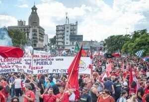Reforma de pensiones desata protestas en Uruguay