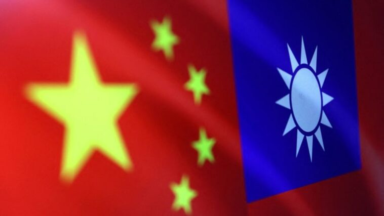 Taiwán dice que 10 aviones chinos cruzaron la línea media del Estrecho de Taiwán