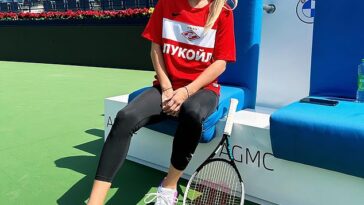 Anastasia Potapova recibió una advertencia de la WTA por esta imagen que compartió en Instagram donde se ve a la tenista rusa con una camiseta del Spartak de Moscú