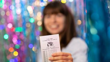 Oz Lotto sacará su premio mayor más grande de este año, con un valor de $ 30 millones, a las 8:30 p. m. del martes por la noche.