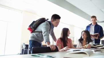 10 datos clave que los estudiantes internacionales deben saber sobre el permiso de trabajo posterior a la graduación de Canadá