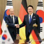 Yoon, German chancellor agree to quickly establish military secret protection deal
