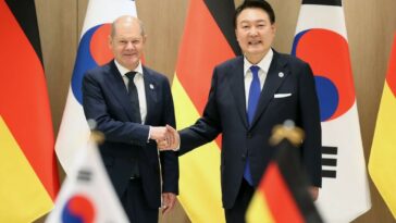 Yoon, German chancellor agree to quickly establish military secret protection deal