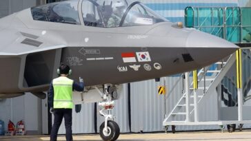 (LEAD) Indonesia to provide S. Korea with new payment schedule for joint fighter project in June: DAPA chief