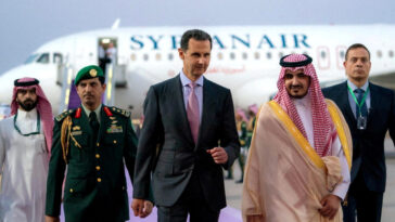Assad de Siria llega a Arabia Saudita en su primera visita desde la guerra
