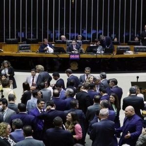 Avanza proyecto de ley de igualdad salarial entre hombres y mujeres en Brasil