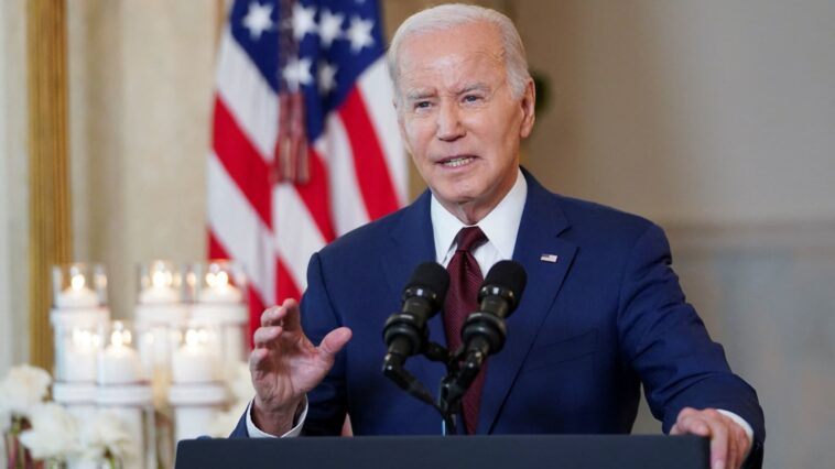 Biden dice que es 'muy optimista' sobre un acuerdo de techo de deuda