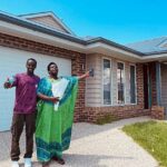 Peri Ndakize, de 20 años, recibió recientemente la aprobación para una casa en la ciudad de Wodonga, a unos 300 km al noreste de Melbourne, en la frontera entre Nueva Gales del Sur y Victoria (en la foto, la casa de una planta)