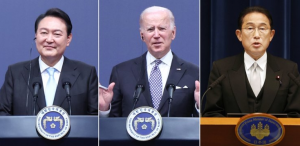 Esta imagen de compilación muestra al presidente Yoon Suk Yeol, al presidente estadounidense Joe Biden y al primer ministro japonés Fumio Kishida.  (Yonhap)