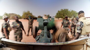 Ejército de Malí, combatientes extranjeros mataron al menos a 500 personas en marzo de 2022, según informe de la ONU