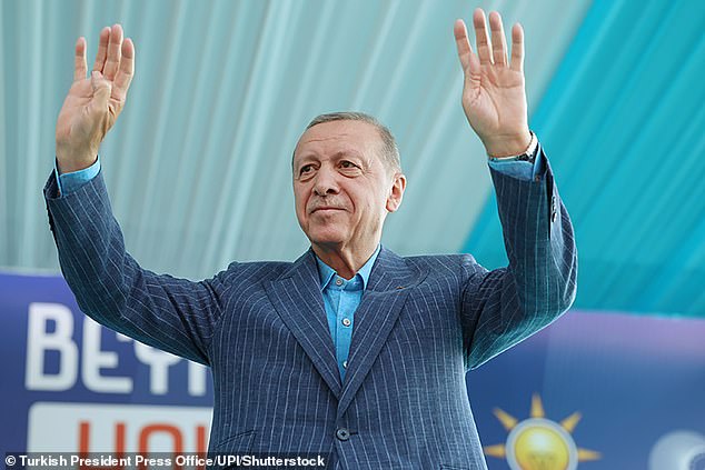 El presidente de Turquía, Recep Tayyip Erdogan, en su último mitin de campaña electoral de la segunda ronda de la campaña electoral el 27 de mayo de 2023.