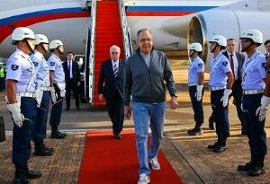 FM ruso Lavrov llega a Brasil para iniciar gira LATAM