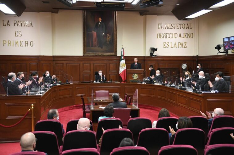 La Suprema Corte de Justicia de México votó para revocar un par de reformas a la ley electoral de AMLO