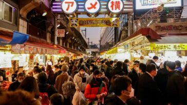 La inflación y la escasez de mano de obra empujan a las empresas más pequeñas de Japón a aumentar los salarios
