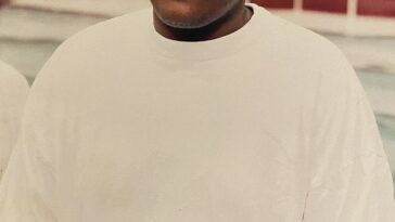 LaShawn Thompson (en la foto), un hombre que murió en una celda infestada de chinches en el ala psiquiátrica de una cárcel de Georgia