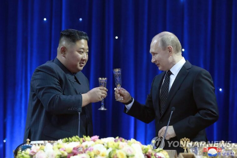 N. Korean leader sends congratulatory message to Putin on Victory Day occasion