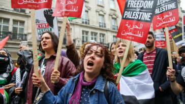 Nakba: Miles de personas marchan en Londres para conmemorar el desplazamiento masivo de palestinos