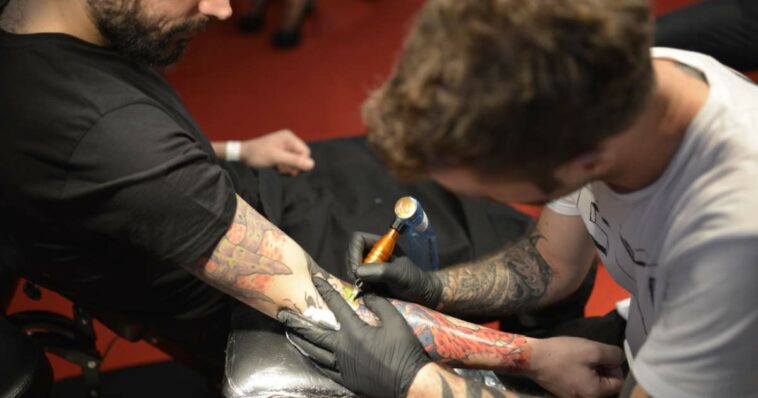 Nueva iniciativa en Alemania utiliza el tatuaje como identificación de donante de órganos