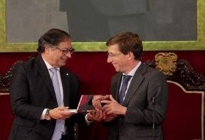 Presidente colombiano recibe la llave de oro de Madrid