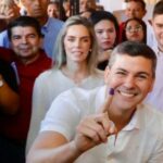 Santiago Peña gana elecciones generales en Paraguay