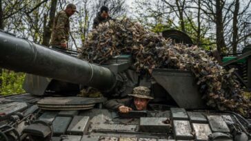 Según los informes, los contraataques de Ucrania en Bakhmut obligan a las tropas rusas a abandonar algunas posiciones.