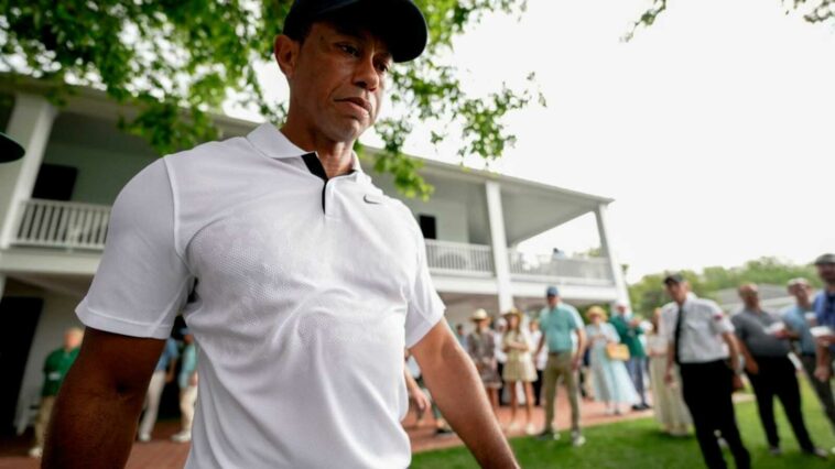 Tiger Woods se retira del US Open del próximo mes