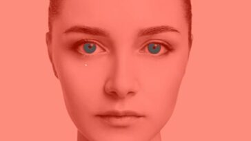 ¿De qué color dirías que son los ojos de esta mujer?  Tu cerebro probablemente te dirá que son azules.  Pero ha sido víctima de una ilusión óptica, ya que los iris de la modelo son en realidad grises.