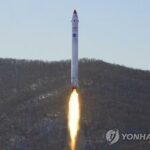 (4th LD) N. Korea fires 2 short-range ballistic missiles toward East Sea: S. Korean military