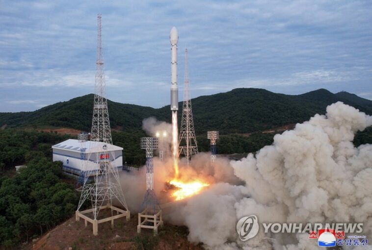 (LEAD) N. Korea says it &apos;never recognizes&apos; IMO resolution condemning its missile launches