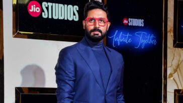 Abhishek Bachchan reacciona al ser llamado el Batman de Bollywood: 'Estoy muy avergonzado'