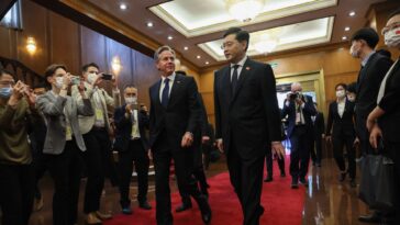 Blinken se reúne con el Ministro de Relaciones Exteriores de China, Qin Gang, en viaje diplomático de alto riesgo a Beijing