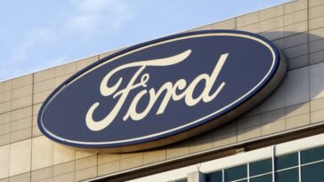El gigante automovilístico Ford se prepara para eliminar 400 puestos de trabajo en Australia