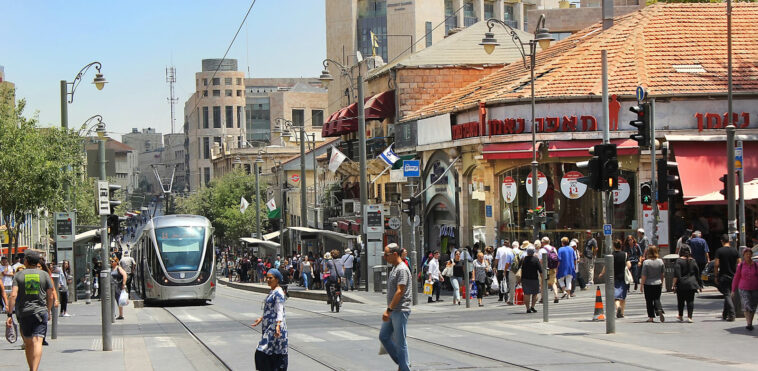 Downtown Jerusalem credit: Shutterstock