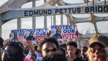 La Corte Suprema falla a favor de los votantes negros en Alabama y protege la histórica Ley de Derechos Electorales
