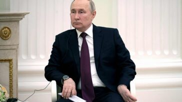 Un político de la oposición pidió la sustitución de Putin en la televisión estatal a principios de esta semana.  En la imagen: Vladimir Putin se reúne con el presidente de Eritrea en el Kremlin, 31 de mayo de 2023