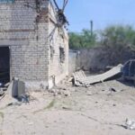 Los rusos atacan zonas residenciales en Kherson con artillería, mueren civiles