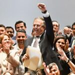 Marcelo Ebrard renuncia en un intento por hacerse con la candidatura presidencial