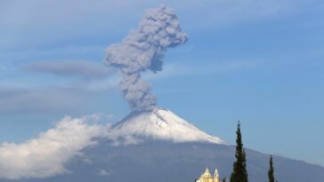México baja el nivel de alerta por el volcán Popocatépetl