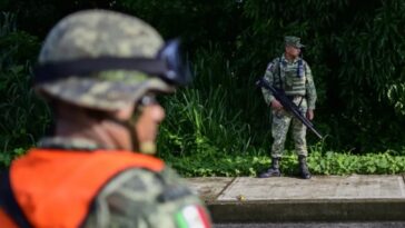 Secuestran a 16 policías en Chiapas, México