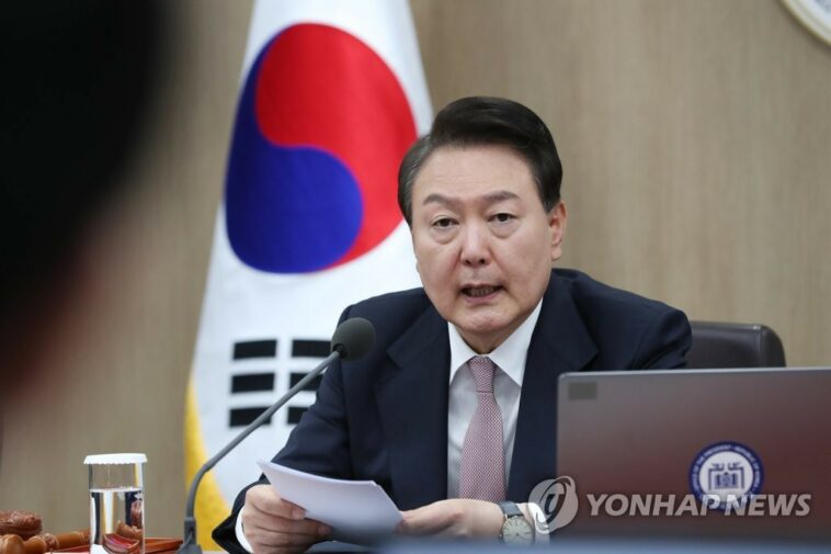 Yoon vows to respond firmly to N. Korea&apos;s reckless provocations